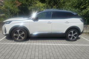 PEUGEOT 3008 1500 GT