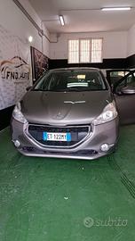 Peugeot 208 1.2 VTi 82 CV 5 porte Allure