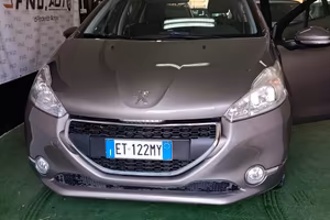 Peugeot 208 1.2 VTi 82 CV 5 porte Allure