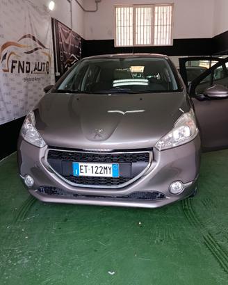 Peugeot 208 1.2 VTi 82 CV 5 porte Allure