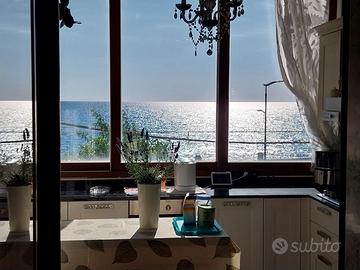 Appartamento ristrutturato sul mare