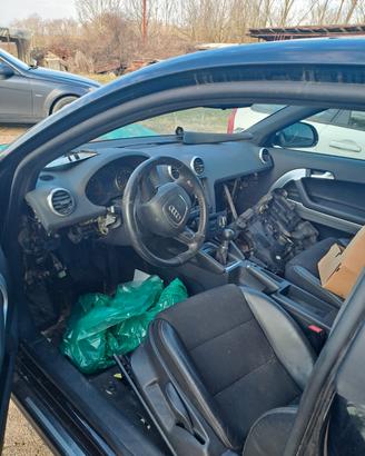 audi a3 2009 3 porte ricambi con documenti 