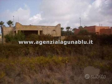 Casa 120mq con veranda e 2000mq di terreno