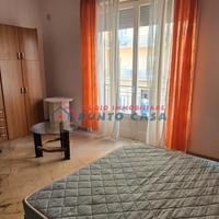 VIA COLONNELLO ROMEY - App.to 1° p 3 vani