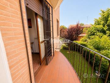 BILOCALE CON TERRAZZO IN CONTESTO TRANQUILLO - IDE