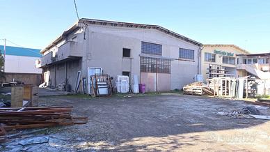 CAPANNONE PIU' APPARTAMENTO EURO 275.000,00