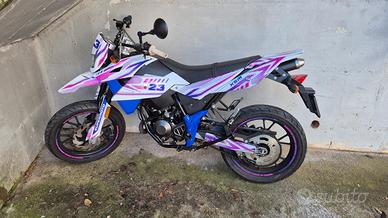 Motard KSR 50 preparata,piu' grafiche