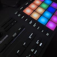 Maschine Mikro MK3 come NUOVA + 10 Expansions