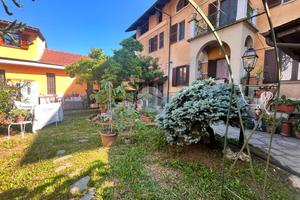 4 LOCALI A GASSINO TORINESE