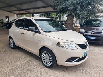 Lancia Ypsilon 1.2 69 CV 5 porte GPL Ecochic Silve