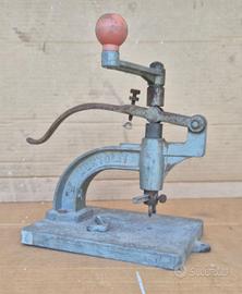 Taglia fori in matonelle