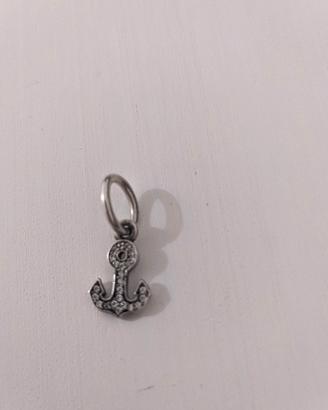 charm Pandora ancora