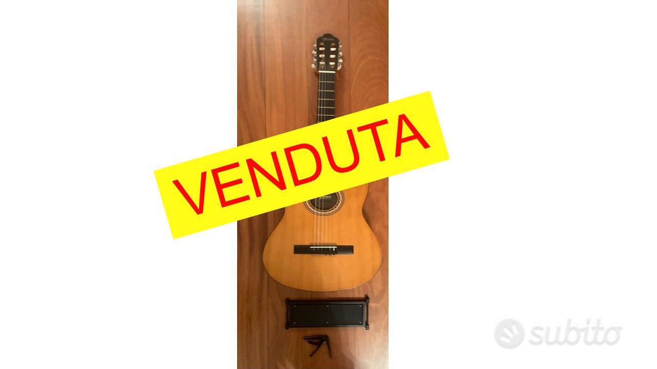 Chitarra Valencia con poggiapiede e capotasto - Strumenti Musicali In  vendita a Bologna