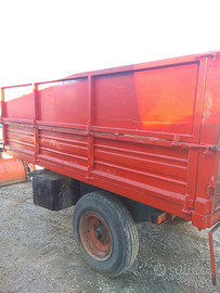 Rimorchio agricolo con documenti