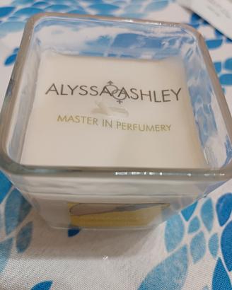 Alyssa Ashley candela profumata 