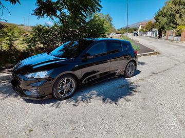 Ford Focus st line