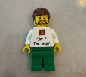 LEGO Employee Business Card Minifigure