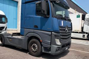 Mercedes Actros 1845
