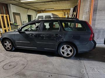 Volvo v50 diesel
