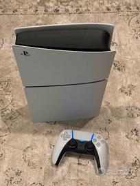 Ps5 slim digital 1TB pari al nuovo con accessori