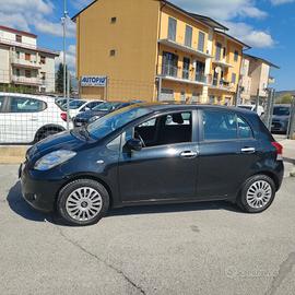 Toyota Yaris 1.0 5 porte Sol