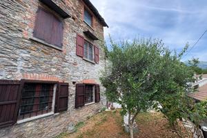 CASA INDIPENDENTE A PONT-CANAVESE