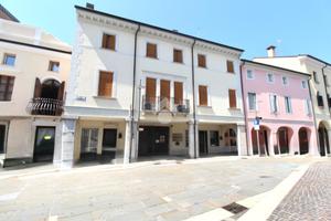 5 LOCALI A LATISANA