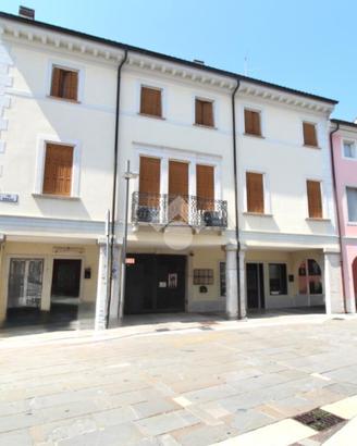 5 LOCALI A LATISANA