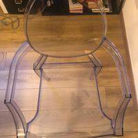 Sedia louis ghost azzurro trasparente di kartell