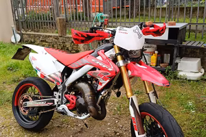 HM CRM 125