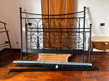 Letto matrimoniale ferro battuto IKEA con doghe