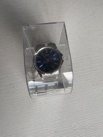 Orologio CASIO in metallo con quadrante blu