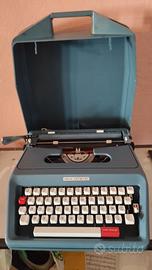 macchina da scrivere portatile vintage 