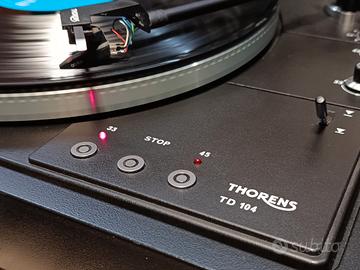 Thorens TD-104 Piatto Manuale Trazione A Cinghia