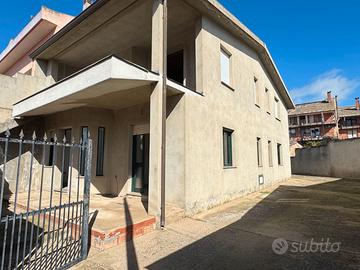 Uta. Indipendente divisibile in due unità