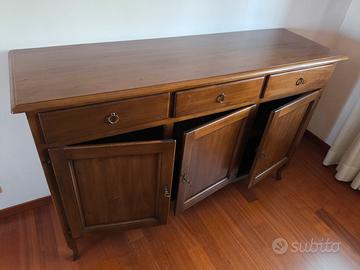 Credenza in noce massello, stile arte povera