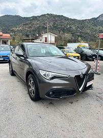 Alfa Romeo Stelvio 2.2 Turbodiesel 190 CV AT8 Q4 B