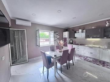 CASA SEMINDIPENDENTE A CASANDRINO