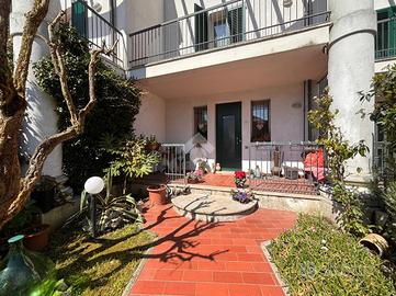 VILLA A SCHIERA CENTRALE A BELLARIA-IGEA MARINA