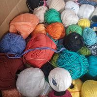 gomitoli misti in lotto