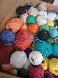 gomitoli misti in lotto