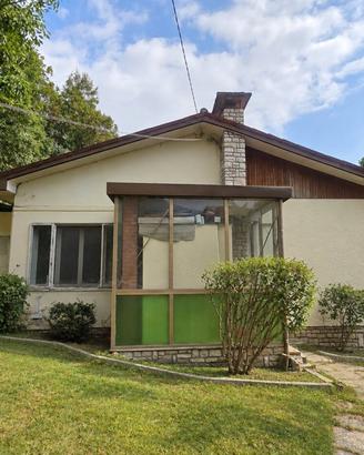 CASA IMMERSA NEL VERDE A FIETTA - VENDITA NUDA P