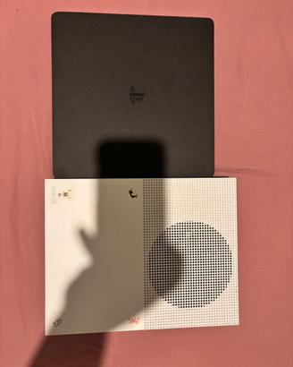 Ps4 slim da 500gb  E  xbox ones da 1tb
