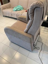 Poltra reclinabile elettrica