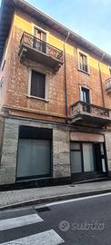 Locale comm. e laboratorio - Valmadrera 55.000