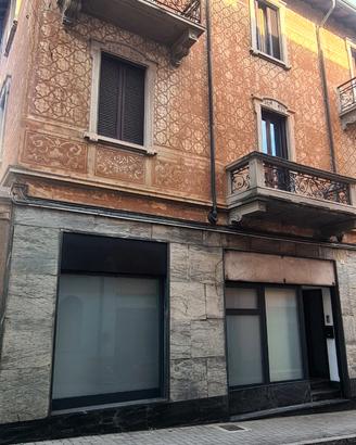 Locale comm. e laboratorio - Valmadrera 55.000