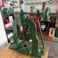 Pressa a Bilanciere Manuale