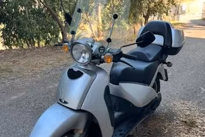 Aprilia scarabeo 200 solo 3.600 km tutto tagliand