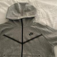 nike tech