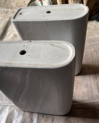 Coppia basi/piedi in ceramica x lavatoio